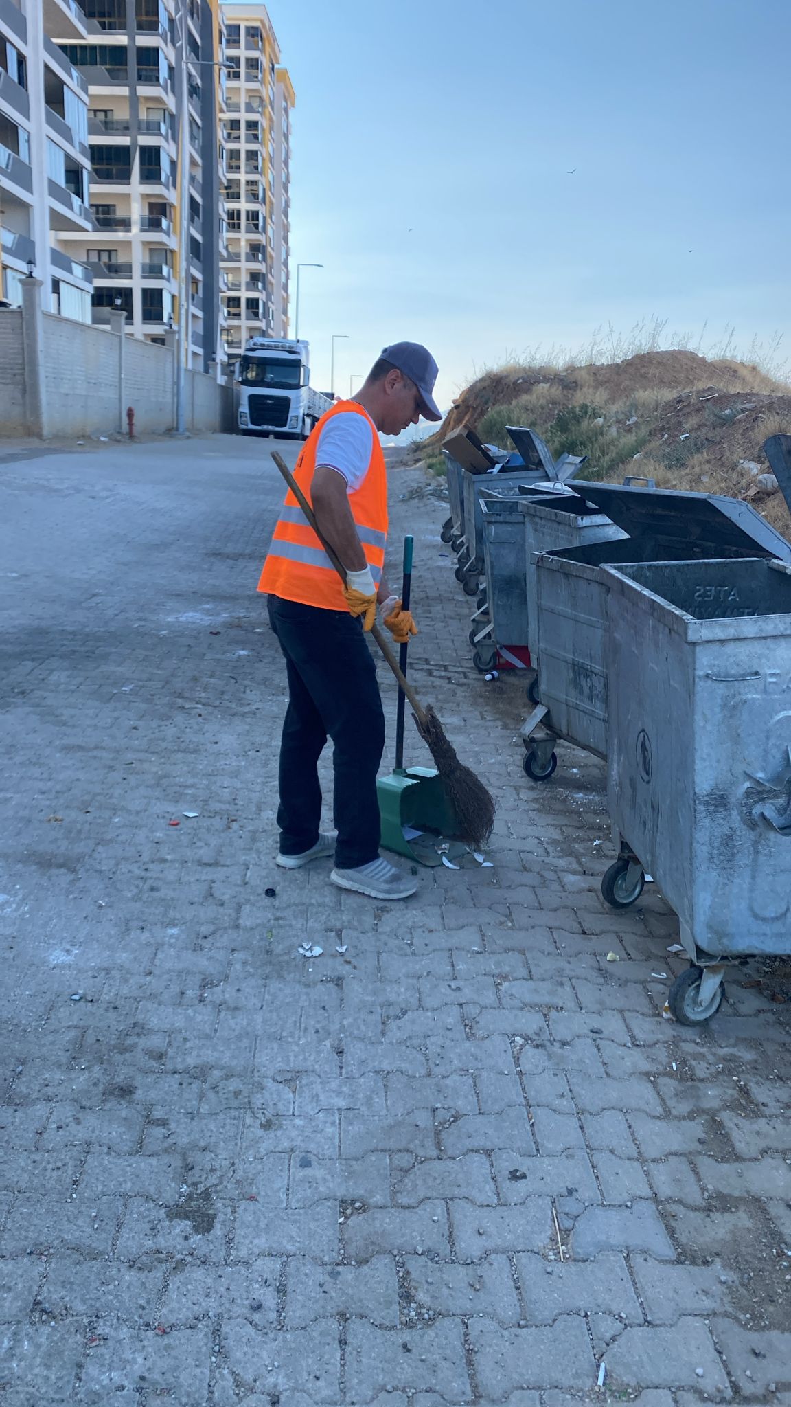 ilcemizin-dort-bir-yaninda-calismalarimizi-titizlikle-surduruyoruz